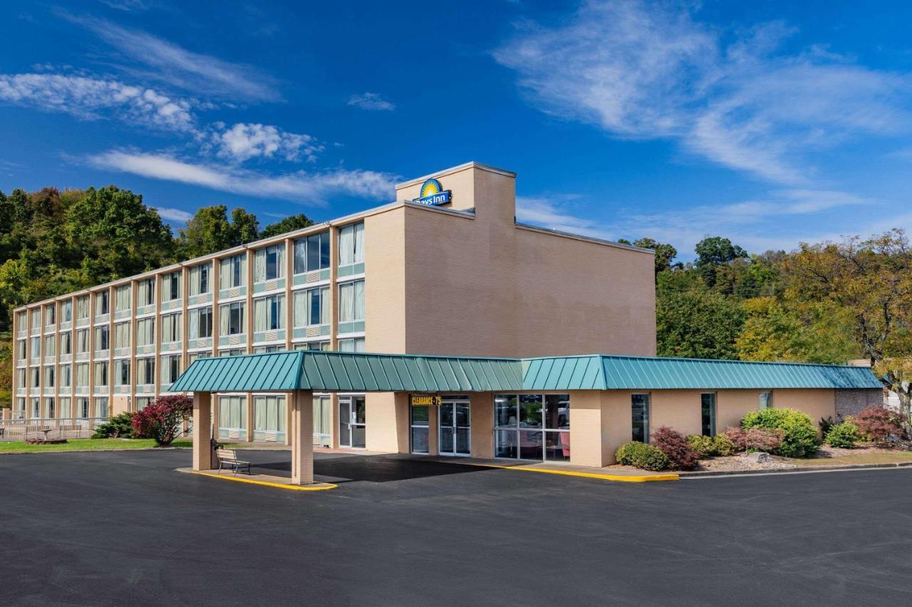 Days Inn By Wyndham קיימברידג' מראה חיצוני תמונה